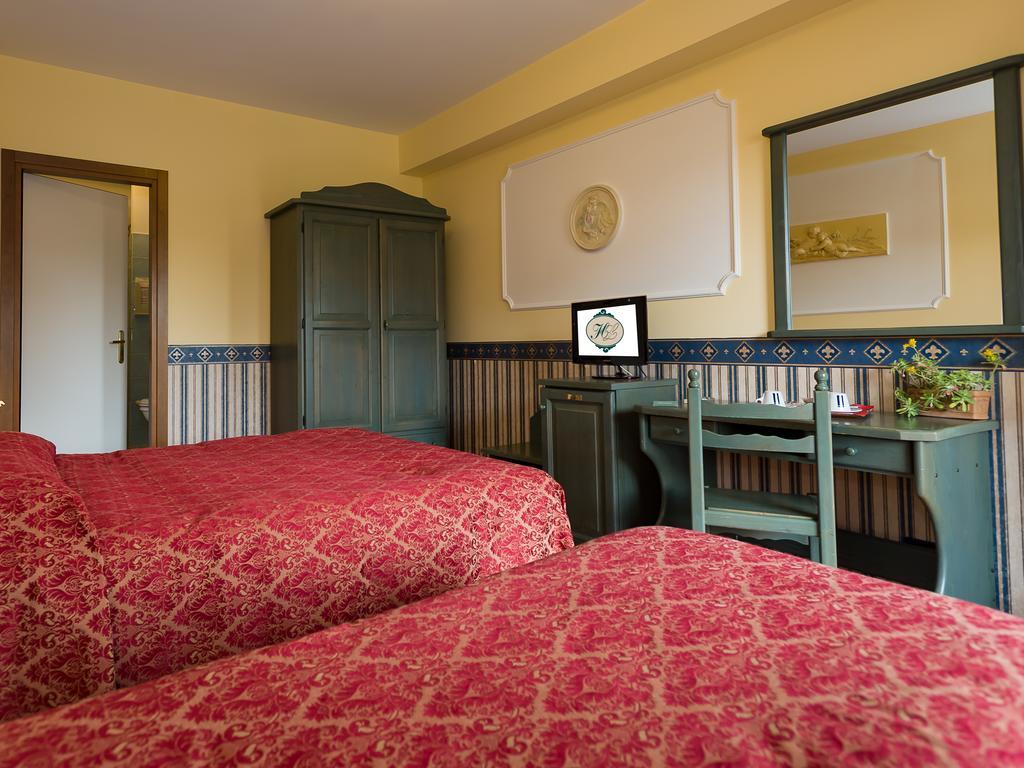 Hotel Louis II Ciampino Eksteriør billede